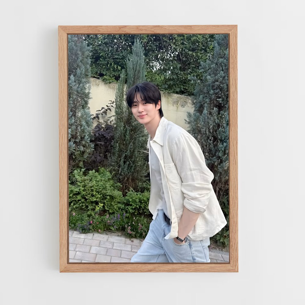 ap-wooseok-1 cadre Bois clair