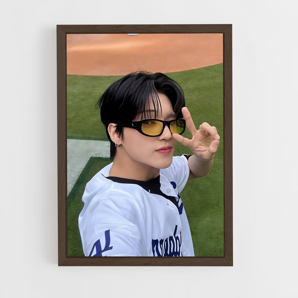 ap-wooyoung-8 cadre Bois foncé