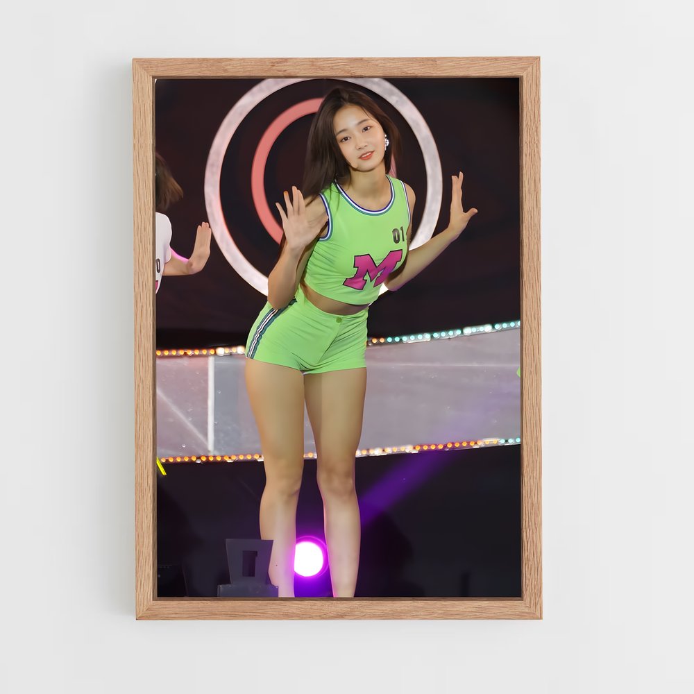 ap-yeonwoo-1 cadre Bois clair