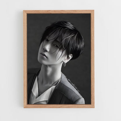 ap-yesung-7 cadre Bois clair