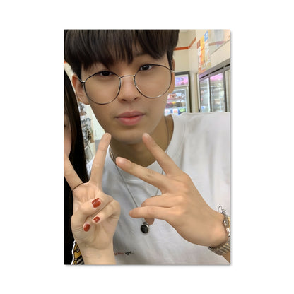Poster Yunhyeong 48576