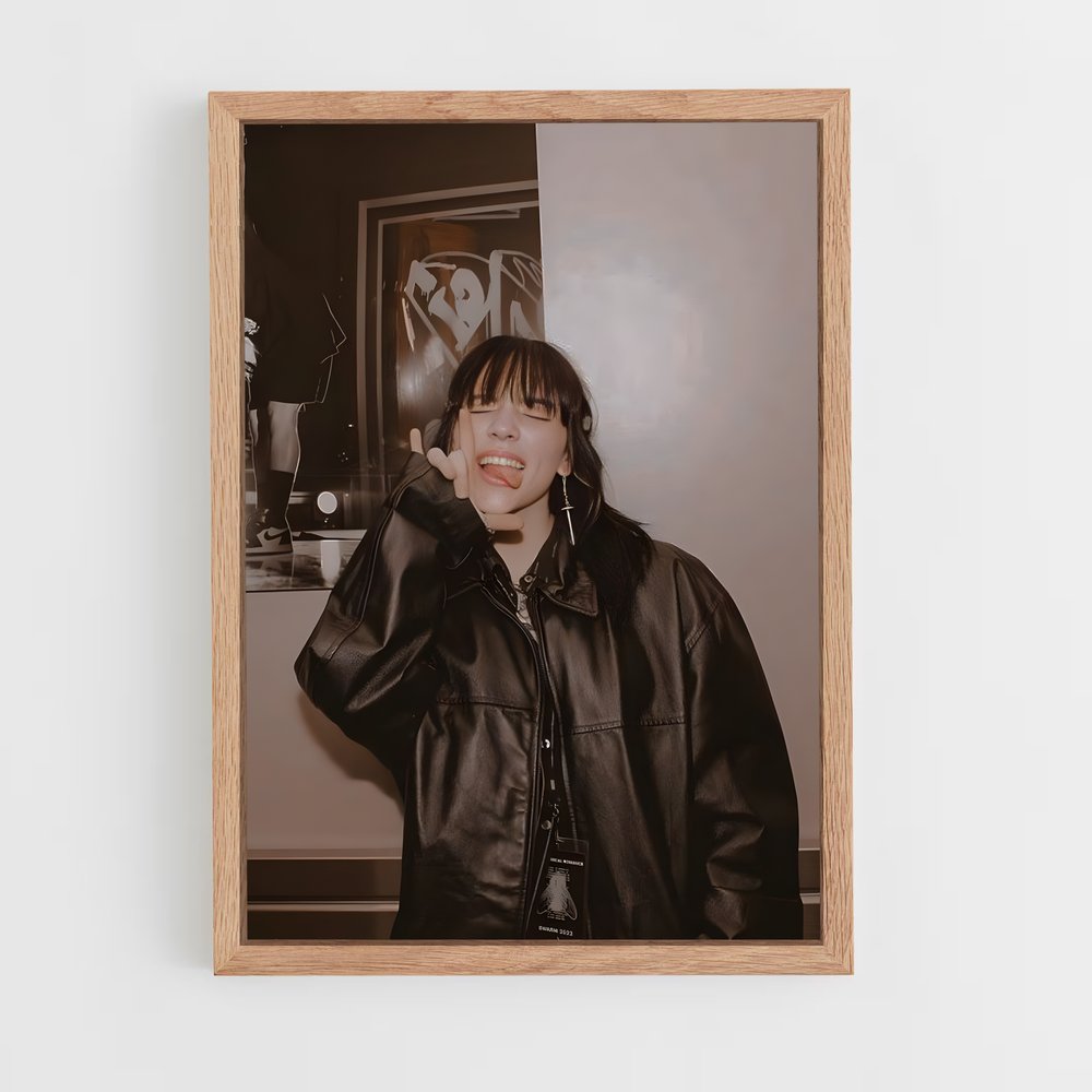 billie-eilish-8 cadre Bois clair