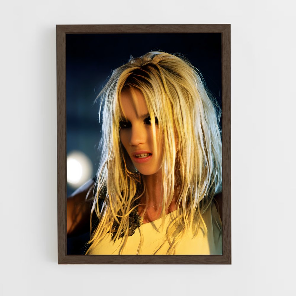 britney-spears-2 cadre Bois foncé