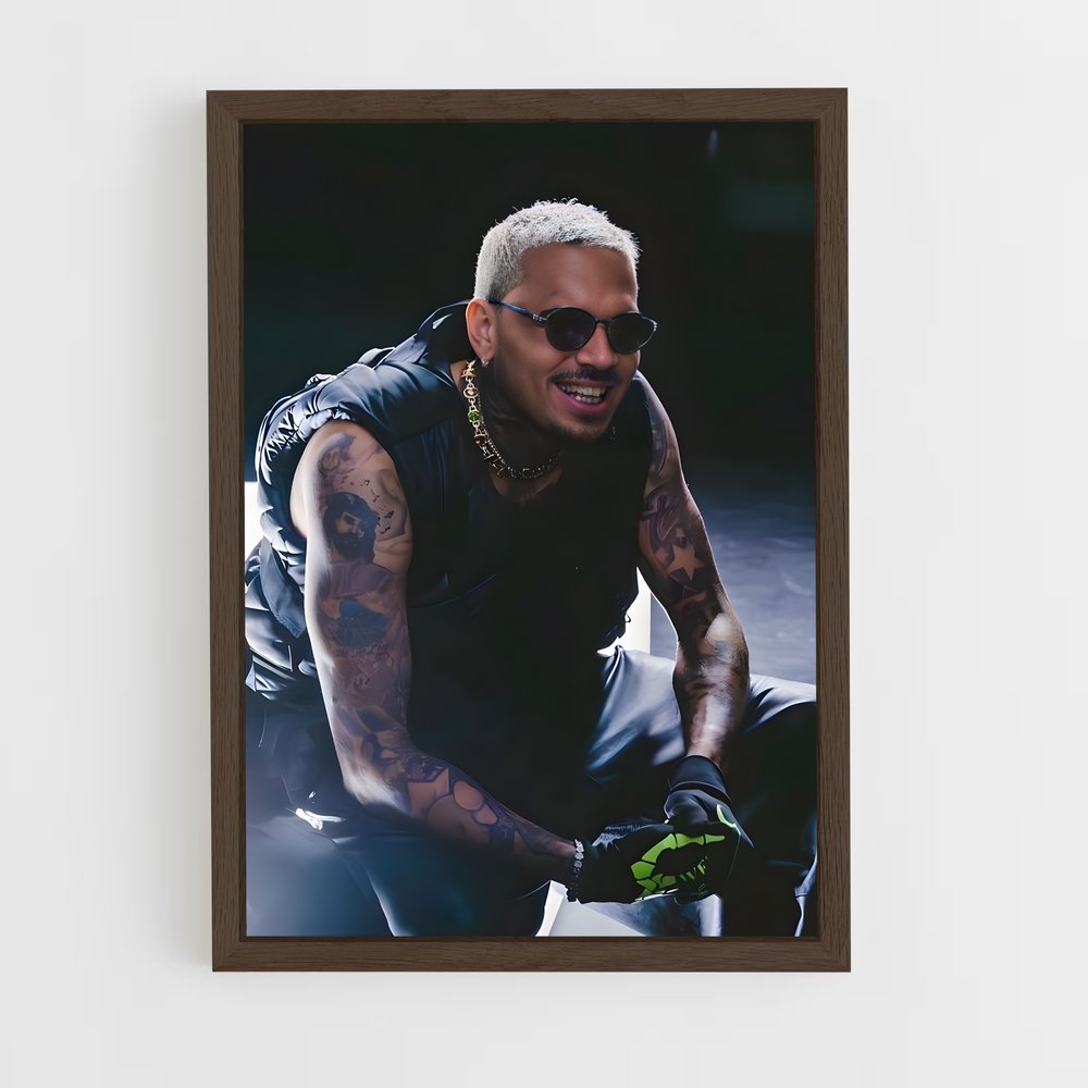 chris-brown-4 cadre Bois foncé
