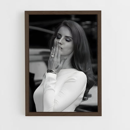 lana-del-ray-4 cadre Bois foncé