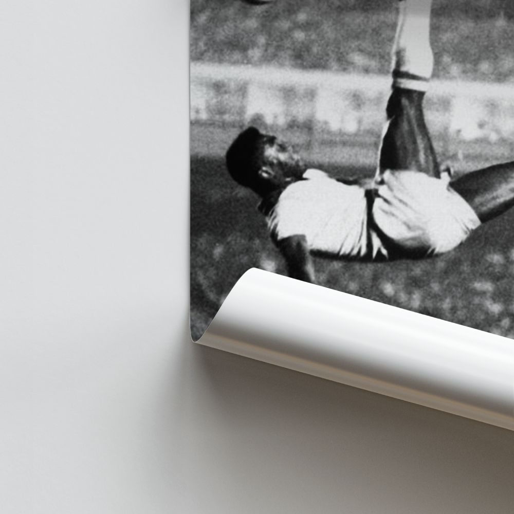 Poster Pele Returns Acrobatics